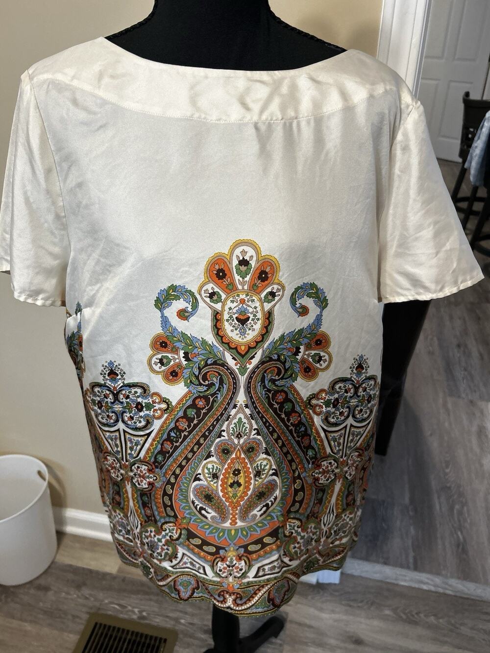 TALBOTS Top 16 Silk Crepe de Chine Pailey Blouse Short Sleeve Boho Off White
